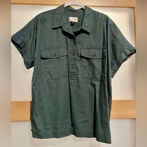 L teal blue collared short sleeve shirt